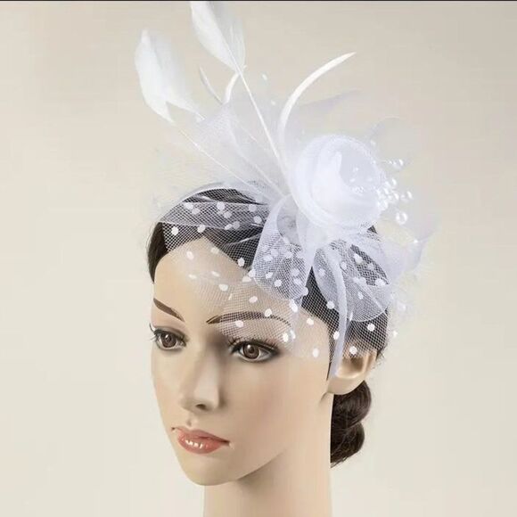 Women's Fascinator Hat - Feather and Pearl Dotted Fascinator For Weddings - Picture 3 of 6